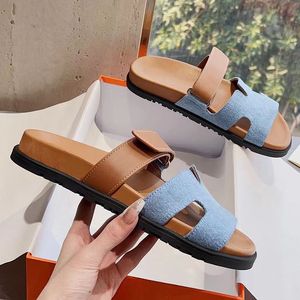 classic brand designer couples mules runway high quality genuine leather with thick sole outside walking women and men holidays flip flops designer slippers