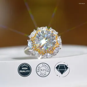 Кластерные кольца 5CT Круглый разрез MOISSANITE 925 Серебряное серебряное серебряное обручальное кольцо на день рождения.