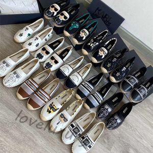 DHGATE KARL LAGERFIELD 여성 디자이너 신발 어부 Espadrilles 드레스 신발 럭셔리 여성 남자 자수 슬리퍼 직물 슬라이드 검은 흰색 캔버스 캐주얼 런 슈즈