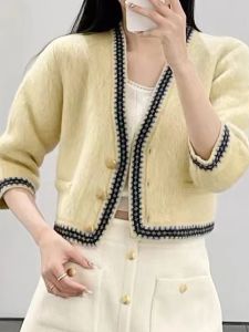 2023 Autumn/Winter New Women's Yellow Seahors Knitted Cardigan Wysoka jakość V-dhand Single Bed-Bered Damska wełniana kardigan