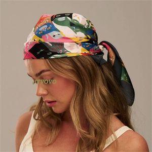 Kobiety luksus 7070 cm kwadratowy jedwabny szalik moda nadruk mała szyja szaliki lady włosy zespół faulard chusteczka żeńska bandana szal 240408