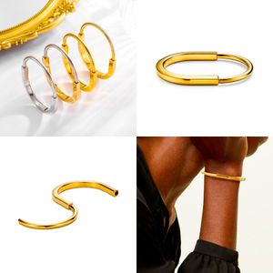 Pulseira de designer t charme em casa bracelets stain sem aço liga braçadeira de braçadeira pulsera star caleidoscópio Bracelete de ouro para joias de jóias de namoradas femininas