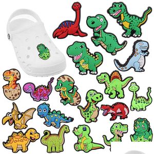 Schuhteile Zubehör Großhandel 100pcs PVC -Tiere Dinosaurier Gartenschnallen Dekorationen für Kinder Charms Button Clog Rucksack Orna Dhaq8