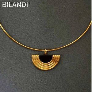 Pendant Necklaces Bilandi Modern Jewelry Half Round Pendant Necklace Hot Sale Metallic Gold Color Circle Necklacle For Women Female Party Gift240E64J