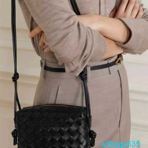 Luxury Leather Bag BottegVeneta Loop Bag Crossbody Divani New Small Square Bag Genuine Leather Woven Black Small Backpack Crossbody Phone Ba have logo HBMAPQ