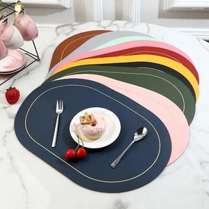 Bord mattor nordisk stil dubbel färg kontrast oval läder placemat el hem vattentät oljesäker termisk isolering matdekor matta