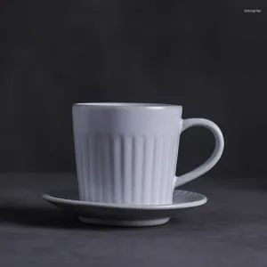 Tassen Luwu Keramik Kaffeetasse mit Untertassen chinesischer Tee -Set -Getränke 190 ml