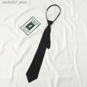 Pescoço amarra JK Decoração de camisa de gravata preta Lazy Zipper Style Dk Feminino Versão estreita gratuitamente para meninos e garotasq