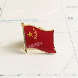 China National Flag Bordado Patches Badge Shield e Square Shape Pin Um conjunto na decoração da mochila de braçadeira de pano