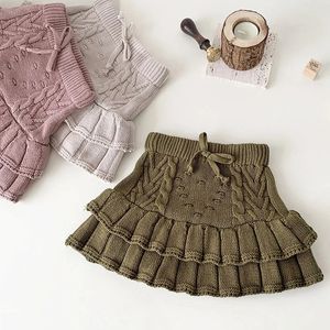 KOREAN STYLE Herbst Frühling Baby Mädchen Kurzrock Kinder Kleidung Kinder PP Shorts Baby Girls Feste Farb -Strick -Shorts 240328