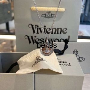 Projektant Viviennenes Westwoods Vivenne Westwoods Biżuteria Ouyang Nanas New Saturn Empress Dowager Moneta Naszyjnik kobiecy styl Pearl Collar Chain