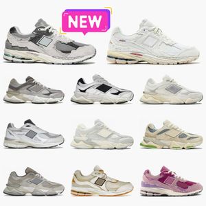 New 2002r 9060 Men Women Shoes casuais Triple S BB 550 Preto Branco Cinza Protection Pack Pink Cloud Cloud Phantom Trainer