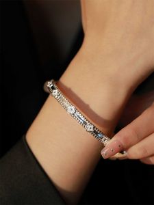 Feerie Van -Armband Italienische Seiko S925 Silberklee Armband für Frauen mit einzigartigem Designgefühl ca. 20 9 g Innendurchmesser 5 7 cm