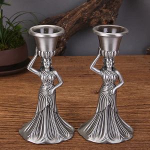 Retro egyptiska enstaka ljusstake Holder Decoration Nordic Living Room Candlelight Dinner Staty of Isis Patron Saint Candlesticks 0409