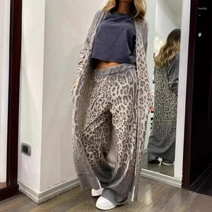 Calças de duas peças femininas omsj 2024 mola casual leopardo terno feminino de manga longa longa cardigã da cintura elástica de magia larga moda 2pcs