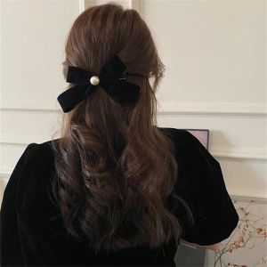 French Retro Black Velvet Pearl Bow Temperament Spring Clip New Hairpin For Women Hair Accessories