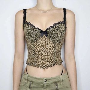 Kvinnors tankar Camis Rockmore Leopard Print Mesh Camis Streetwear Y2K Vintage Lace Bow med sexiga sommarens rygglösa grödor Top of the Line Womens Mini Tank Top 2024 J240409