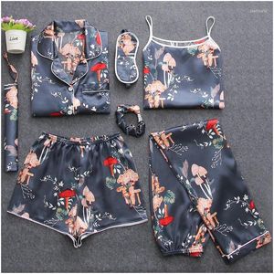 Ev Giyim 2024 SATIN Çizgili Pijamalar Kadınlar İçin Zarif 7 PCS Placow Good Dişi Seksi İç Çamaşırı İpek Sıkış Set Şortları Pijama Setleri