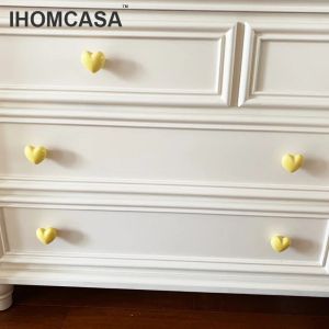 IhomcasaセラミックノブハートSeastar Shell Children Room Furnitureハードウェアキャビネットハンドルキッチンワードローブ本棚引き出しプル