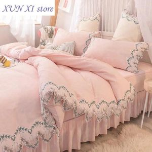 Bedding Sets Nantong Origin Rose Printing Careful Machine Princess Wind Four-piece Set Bed Hat Skirt Bedspread Postage.