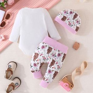 의류 세트 유아 아기 소녀 가을 서양 옷 긴 소매 편지 인쇄 로맨이 소 가축 패턴 바지와 모자 3pcs 의상