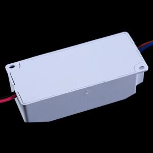 LED Constant Driver 1-3W 4-7W 8-12W 13W-18W 18-24W 300MA Strömförsörjningsljustransformatorer för LED-ljusbelysning AC85-265V