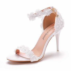 Scarpe eleganti cristallo regina donna perle in pizzo matrimonio sottile tacchi alti sandali da sposa bianca sandali estivi alla caviglia sexy party h240409 tx77