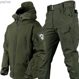남성용 재킷 5XL 새로운 소프트 껍질 겨울 봉제 두꺼운 야외 낚시 방수 방수 방수 방수 절단 내마비 저항 후드 재킷 및 팬츠 SL2404