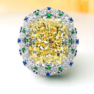 Clusterringe Temperament 925 Sterling Silber Yellow Diamond Ring mit hohem Kohlenstoffgeschnittenem Luxus eingelegt