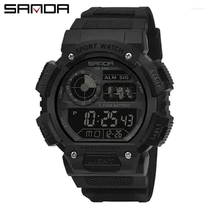 Armbandsur Sanda Top Brand Classical Style Men Digital Watch Military Sports Watches Fashion Waterproof Electronic Wristwatch stockbeständig