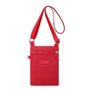 Yeni Mini Crossbody Cep Telefon Çantası Sling Bag Naylon Şık Su Geçirmez Açık Seyahat Kadın Cep Telefonu Çantası Para Çantası