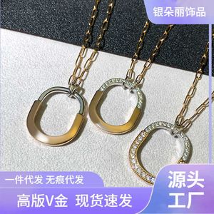 Collane di design classico v Gold T Famiglia Ushaped Lock Stim Set Collana diamantata per Womens High Edition New Product Squisite Color Personalized with Logo