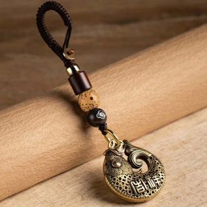 Vintage Brass Car Key Chain Simple Ancient Tibetan Buddhism Lanyard Pendants Handmade Good Luck Keyfob