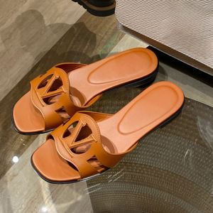 Designer Beach Slippers Women's Sandals Candy Colored Hollow Letter Slippers Genuine Leather Summer Brand Woman's Sandal Size 35-42