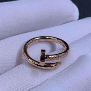 2024 Band Rings Designer Love Ring Luxury Jewelry Nail For Women Men Titanium Steel Alloy Gold-Plated Process Fashion Accessories Never Fade