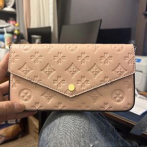 10a högkvalitativa lyxiga plånbok Mini Purses Crossbody Designer Bag Woman Handväska axelväskor Designers Women Luxurys handväskor Bagzone Väskor M61276