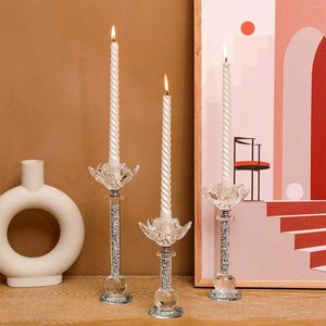 Świece 3PCS w stylu europejskim stojak elegancki świecznik na obiad w pokoju ślubnym dekoracje domowe ozdoby