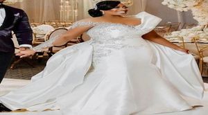 2022 Plus Size Arabic Aso Ebi Mermaid Luxrious Sexy Wedding Dress Beaded Spets Crystals Brudklänningar Klänningar ZJ6044736721