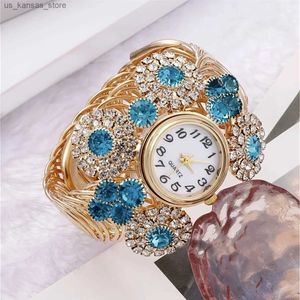 Armbandsur Rhinestone Flower Decor Quartz Armband Boho Analog manschett Bangle Dress Gift for Mothers Day Valentines Day240409