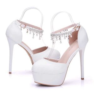 Klänningskor Crystal Queen Woman White Wedding High Heel Round Toe Platform Ankle Pumps Bridal Prom Pearl Sandaler H240409 7RPD