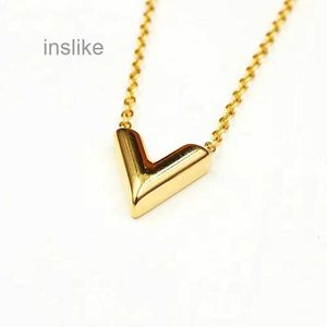 Love Heart Desinger Womens Chain Stainless Steel Gold Sier Necklace Pendant Classic Necklaces Jewelry G237153C