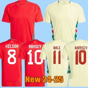 Gales 2024 Jersey de futebol Wilson Johnson Ramsey Bale New 2025 seleção nacional 24 25 Camisa de futebol Kit de crianças Kit completo em casa Red Away Men Uniform Brooks