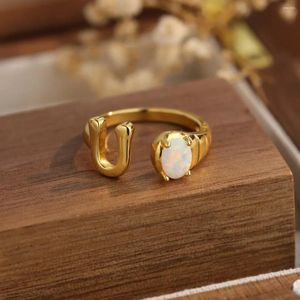 Clusterringe verkaufen Retro minimalistische und vielseitige Brief u in Europa Amerika Mode leichte Luxus offene Ring für Frauen