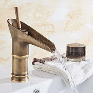 Banyo lavabo musluklar vintage antika pirinç bambu sürgün şelale tek sap / delik kap musluk mikser su musluklar aan054