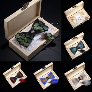 Kamberft Design Handmade Feather Bowch Brooch Wooden Box Set High Quality Mens Bowtie Leather for Wedding Party Banquet240409