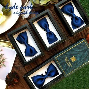 Blu Solid Color di alta qualità Business Wedding Office Officiant Groom Man Navy Blue Cravat Bow Tie240409