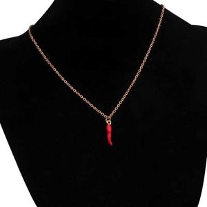 Pendant Necklaces New Hot Chili Necklace Girl Gold New Cute Enamel Chili Necklace Womens Jewelry Accessories GiftQ