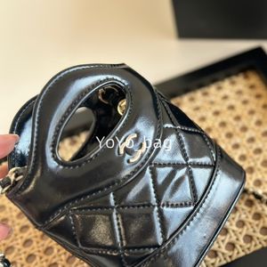 Metal saplı Crossbody Çantalar 2024 Yeni Klasik Tasarımcı Mini Taşınabilir Kutu Kozmetik Ruj Çantası Koyun derisi kibir çanta çanta tohumları ayna ile