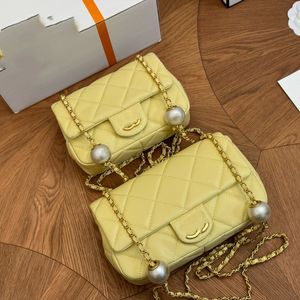 22K Pearl Bag Designer Womens Shoulder Bag Läder Clamshell Gold Hardware Metal CC Buckle Luxury Tote Matelasse Chain Crossbody Bag Underarm Bag Makeup Påsar 18/22cm