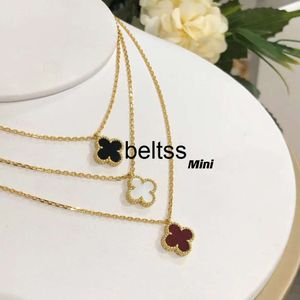 Дизайнерский мини -ожерелье Ван Клевер дизайн моды Clover Charm 18k золота из нержавеющей стали любители роскошных украшений